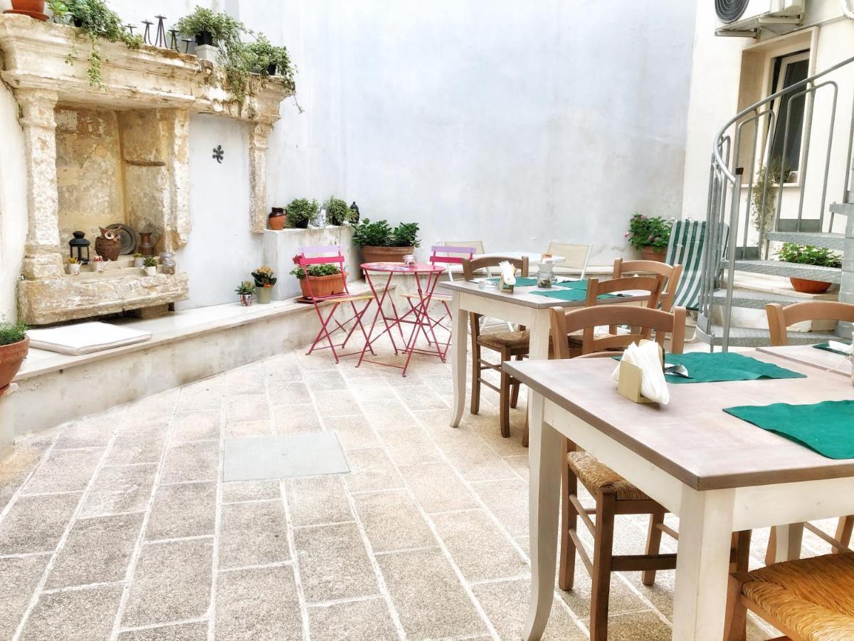 Palazzo Salia Bed & Breakfast Lecce Ngoại thất bức ảnh