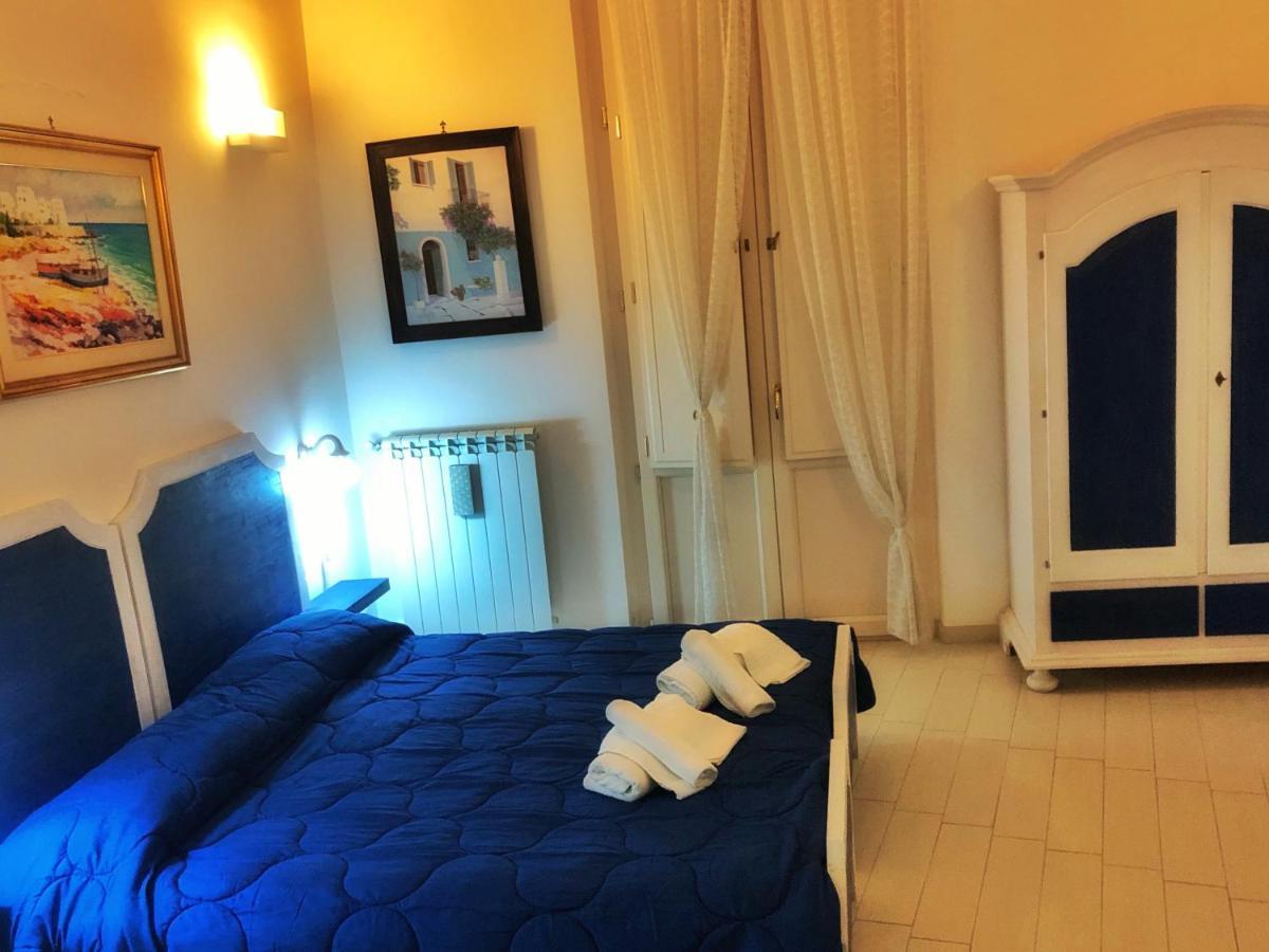 Palazzo Salia Bed & Breakfast Lecce Ngoại thất bức ảnh