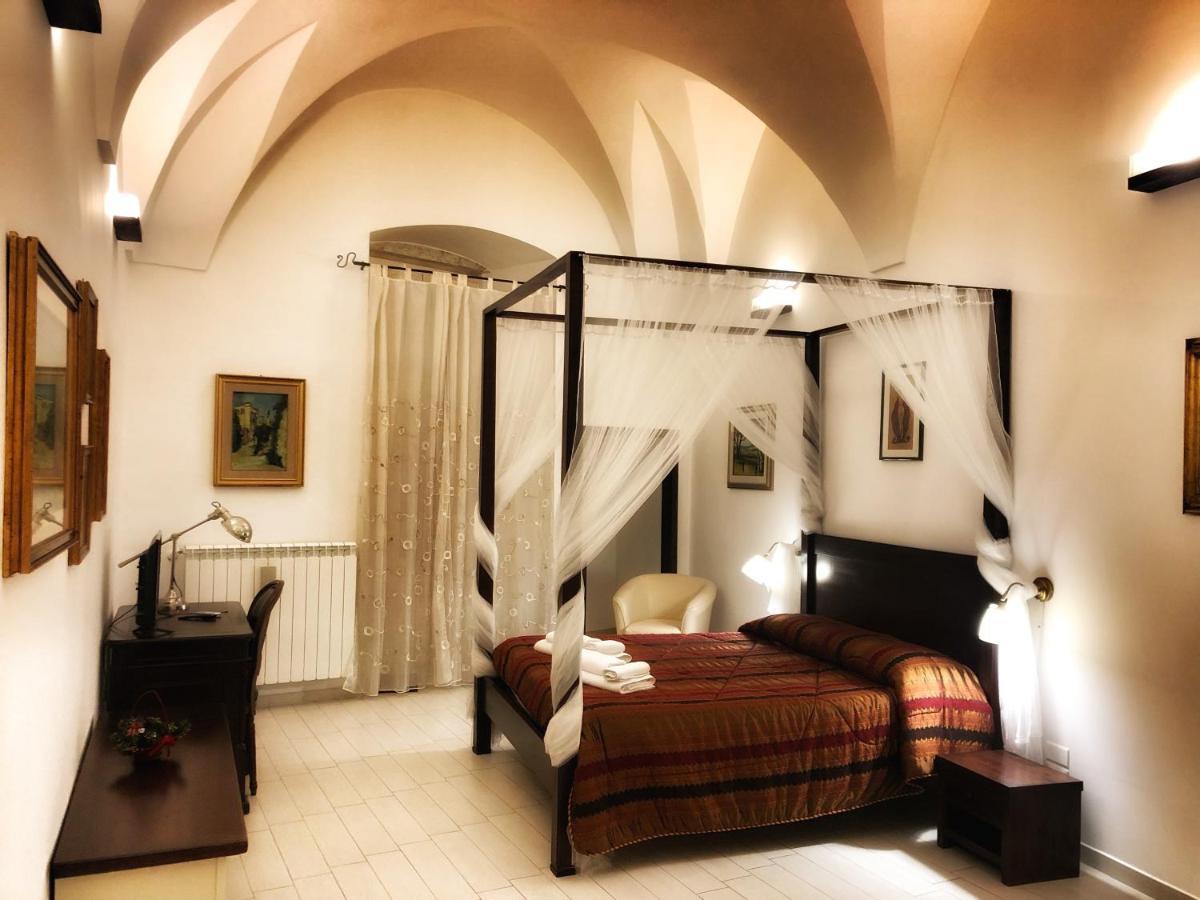 Palazzo Salia Bed & Breakfast Lecce Ngoại thất bức ảnh